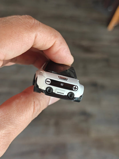 Hot Wheels 2020 Honda E Custom - White (Uncarded - New) - Kinder Logs