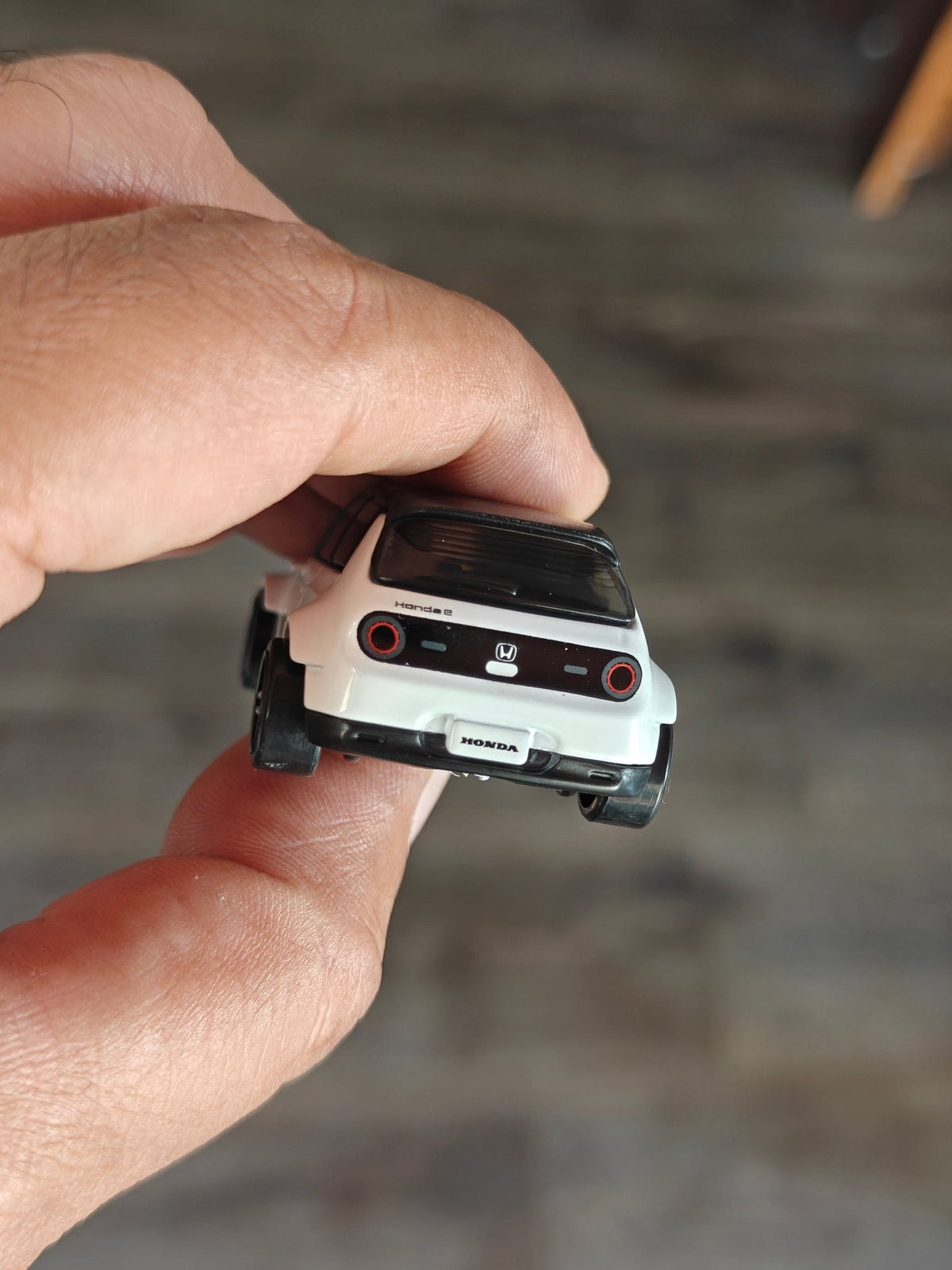 Hot Wheels 2020 Honda E Custom - White (Uncarded - New) - Kinder Logs