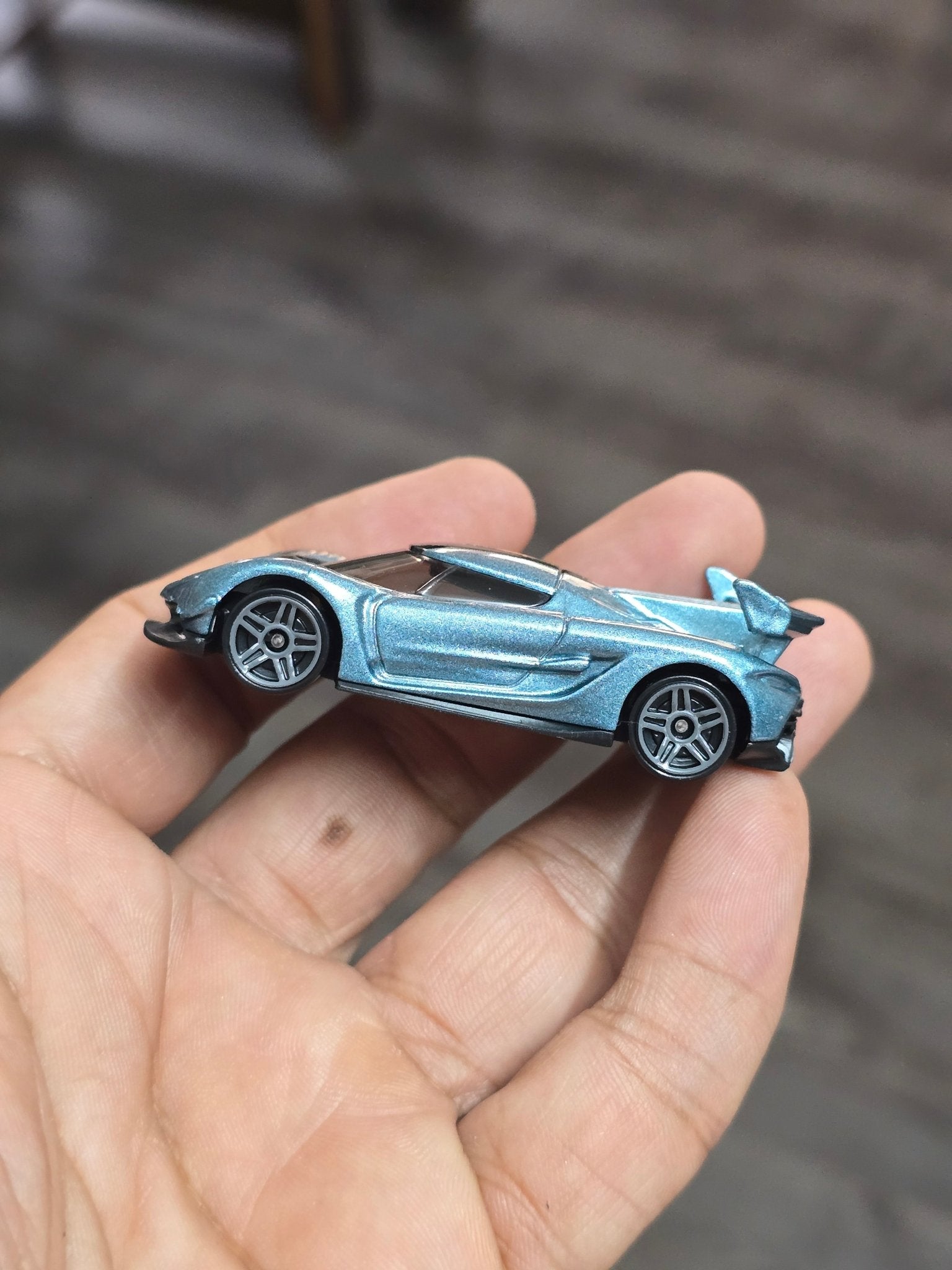 Hot Wheels 2020 Koenigsegg Jesko - Light Blue (Uncarded - New) - Kinder Logs