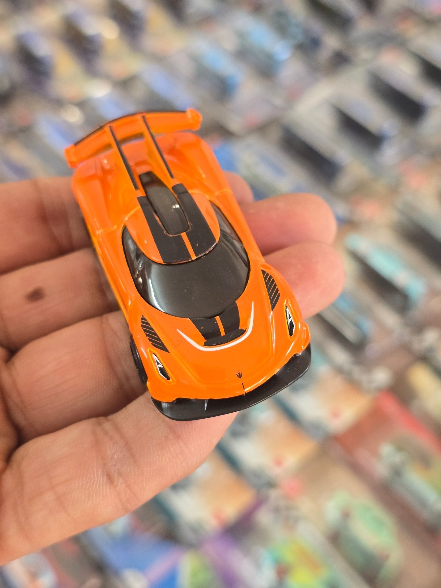 Hot Wheels 2020 Koenigsegg Jesko - Orange (Uncarded) - Kinder Logs