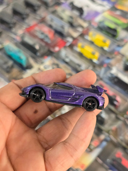 Hot Wheels 2020 Koenigsegg Jesko - Purple (Uncarded) - Kinder Logs