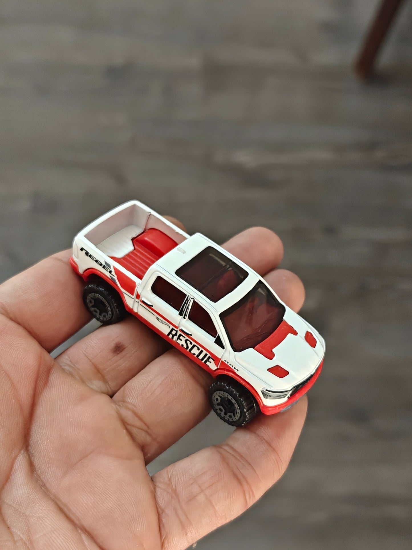 Hot Wheels 2020 RAM 1500 Rebel - White (Uncarded - New) - Kinder Logs