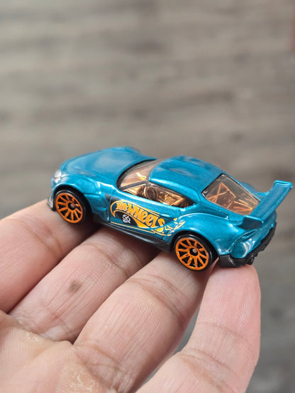 Hot Wheels 2020 Toyota GR Supra (Uncarded - New) - Kinder Logs