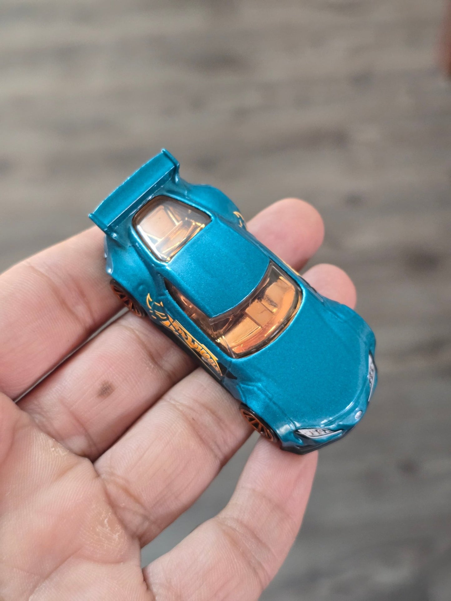 Hot Wheels 2020 Toyota GR Supra (Uncarded - New) - Kinder Logs