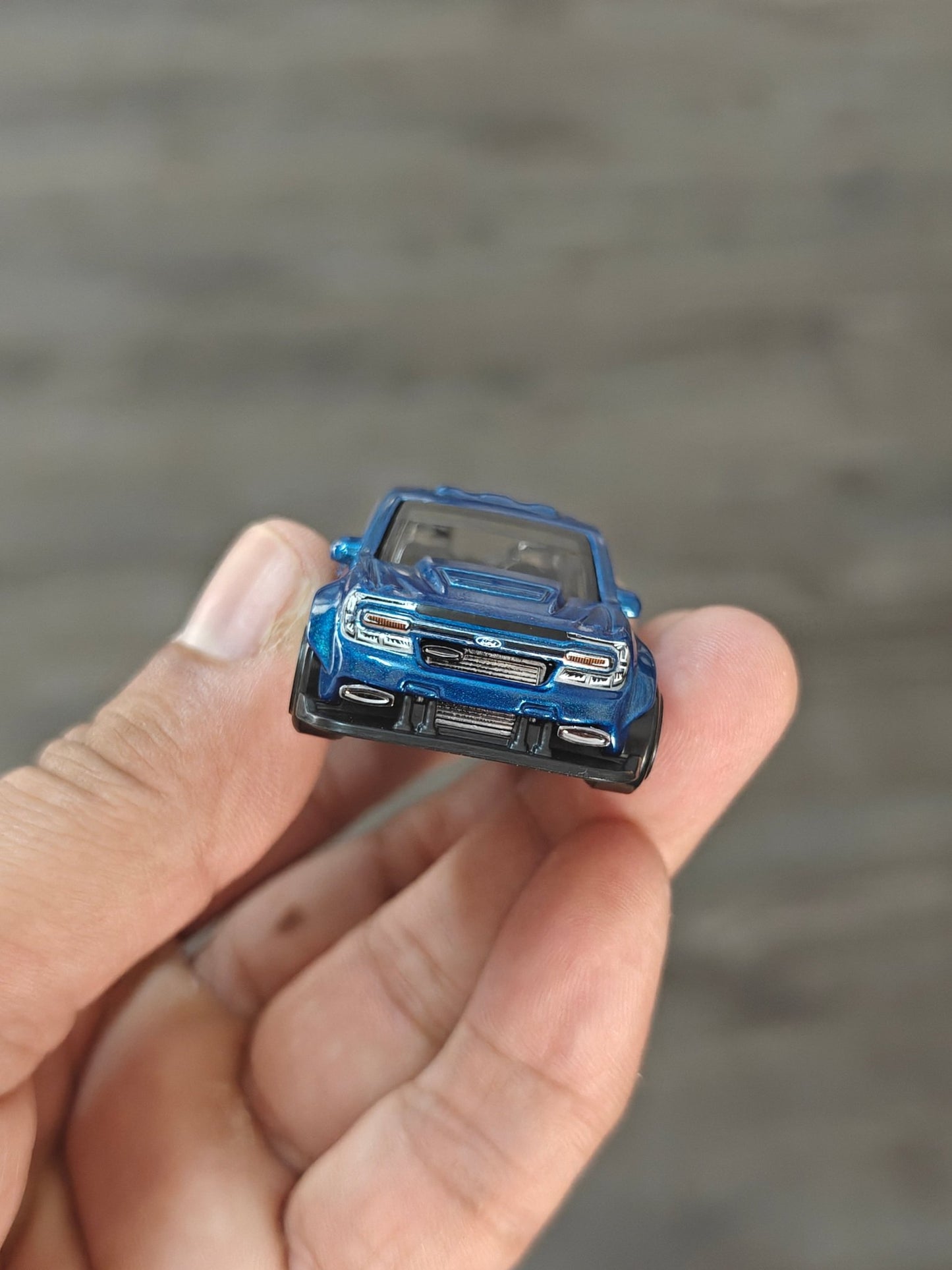 Hot Wheels 2022 Ford Maverick Custom - Blue (Uncarded - New) - Kinder Logs