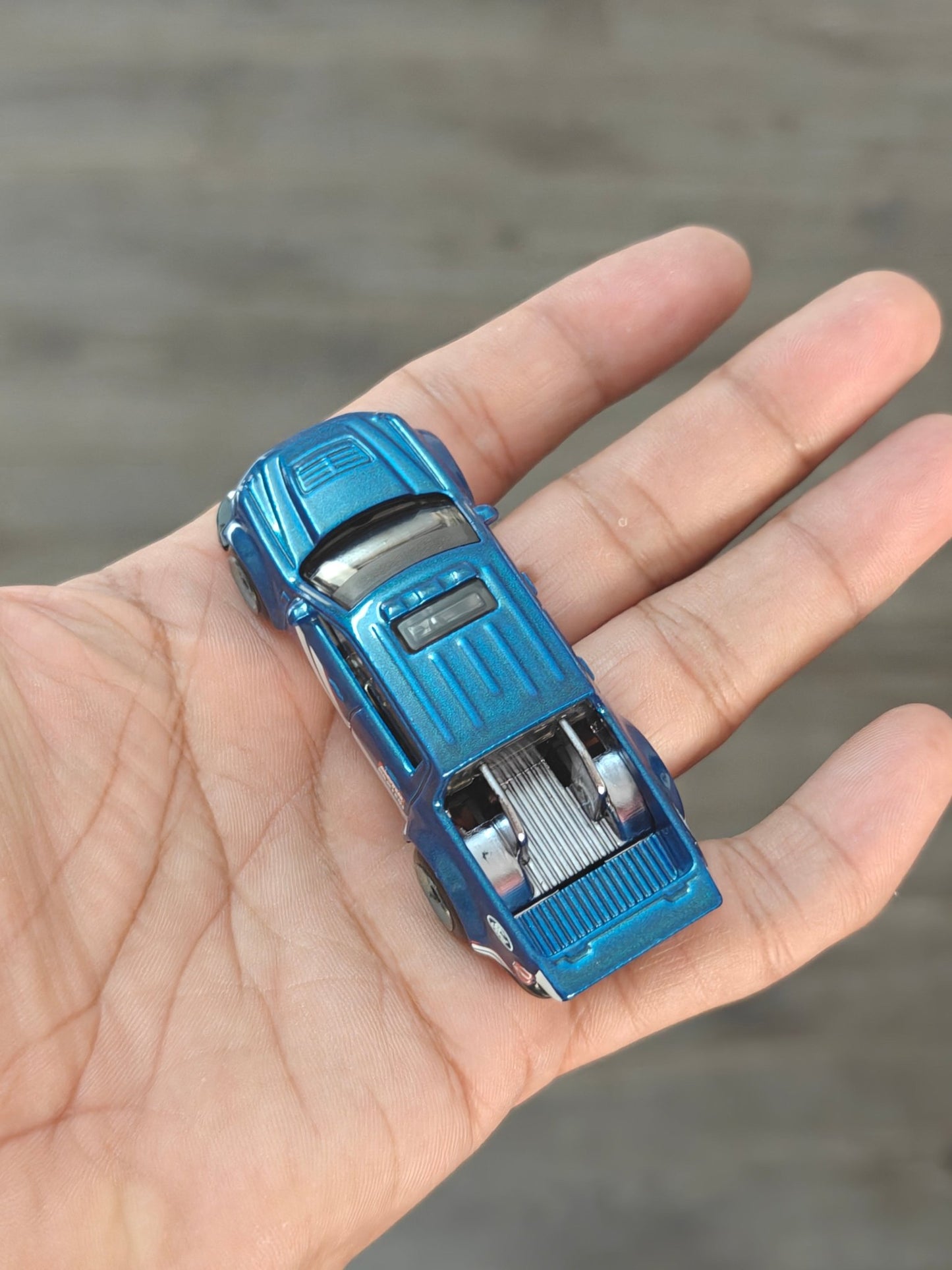 Hot Wheels 2022 Ford Maverick Custom - Blue (Uncarded - New) - Kinder Logs