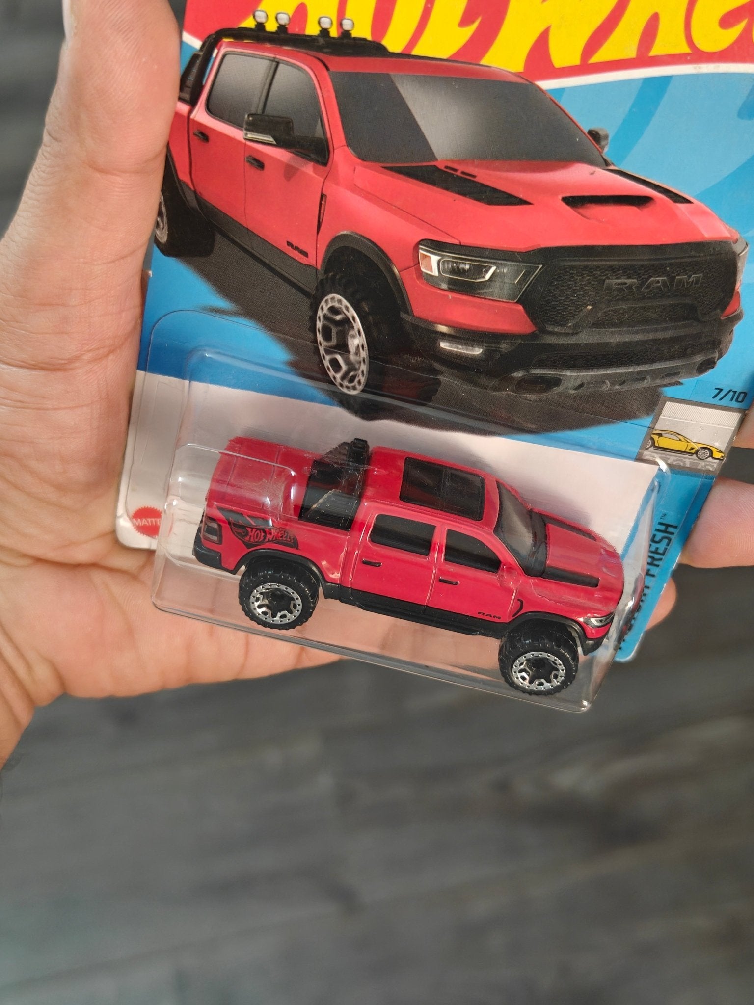 Hot Wheels 2023 Dodge RAM 1500 - Red (2021 Card - Imported) - Kinder Logs