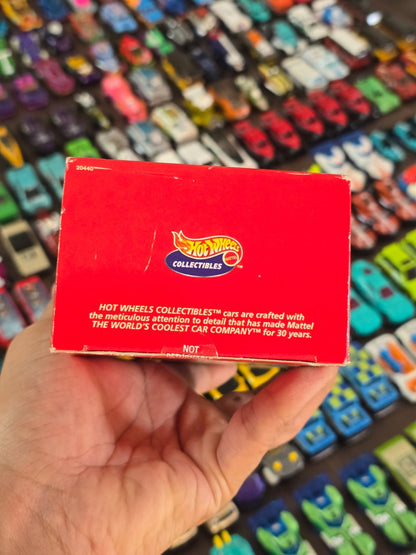 Hot Wheels 45th Anniversary Chevrolet Corvette Showcase (2 Cars Set) - Very Rare - Kinder Logs