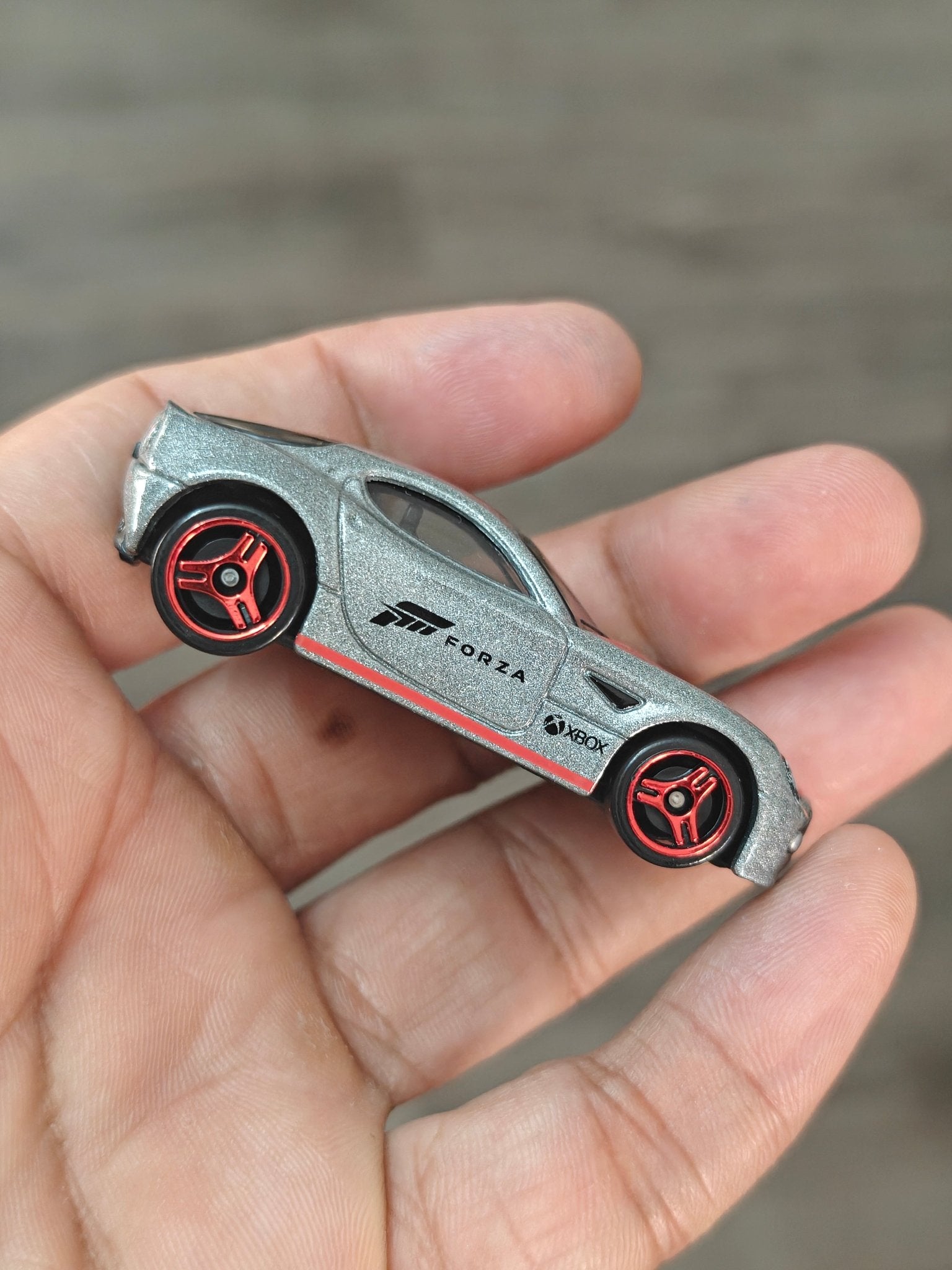 Hot Wheels Alfa Romeo 8C Competizione - Forza (Uncarded - New) - Kinder Logs