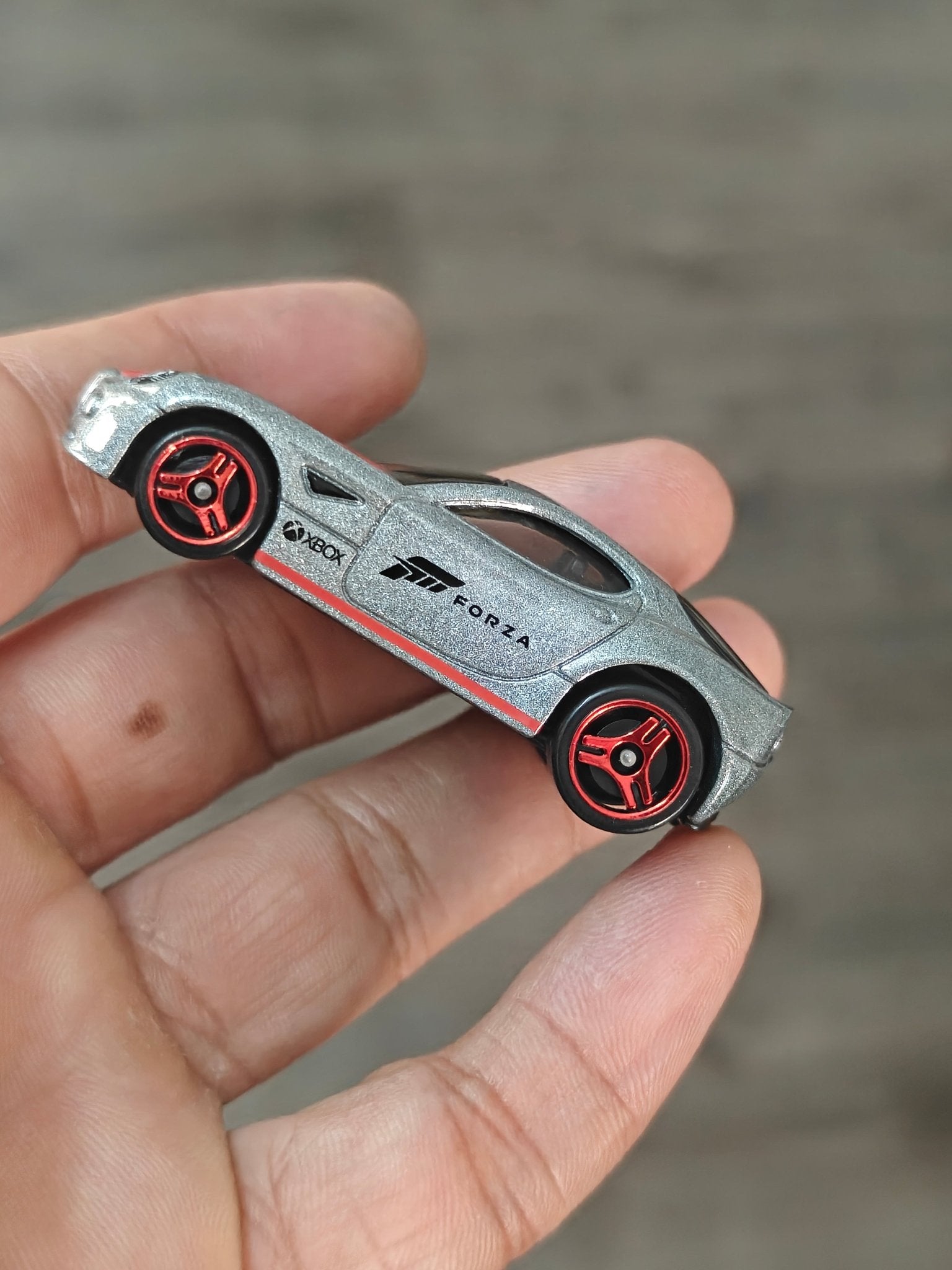 Hot Wheels Alfa Romeo 8C Competizione - Forza (Uncarded - New) - Kinder Logs