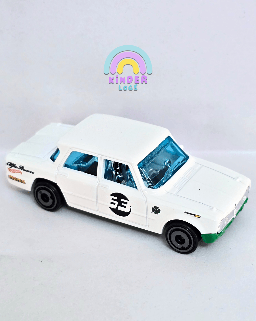 Hot Wheels Alfa Romeo Giulia Ti Super - White (Uncarded - New) - Kinder Logs