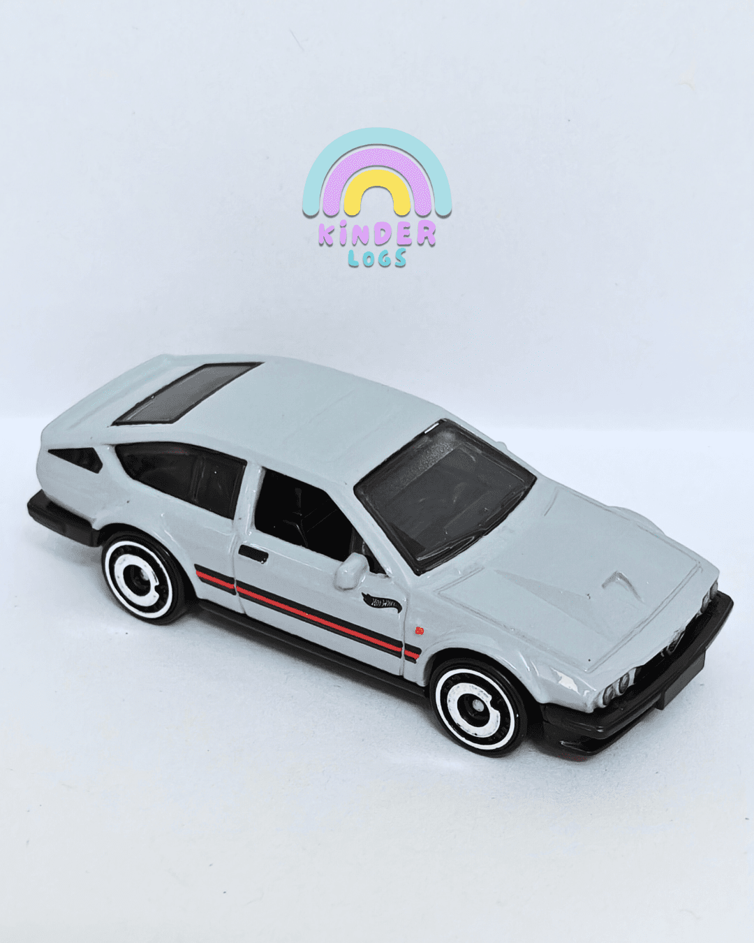 Hot Wheels Alfa Romeo GTV6 3.0 - Grey (Uncarded - New) - Kinder Logs