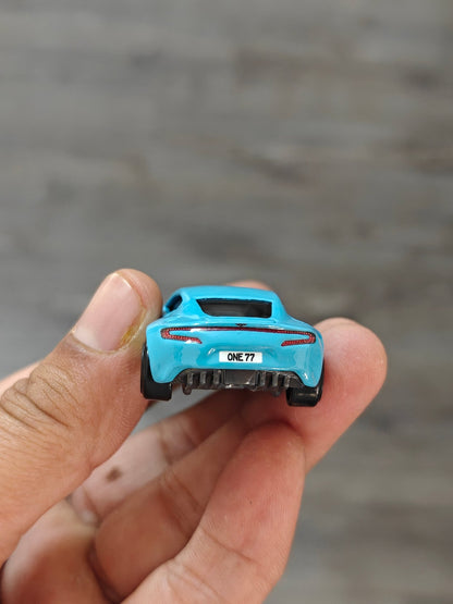 Hot Wheels Aston Martin One - 77 - Blue (Uncarded - New) - Kinder Logs