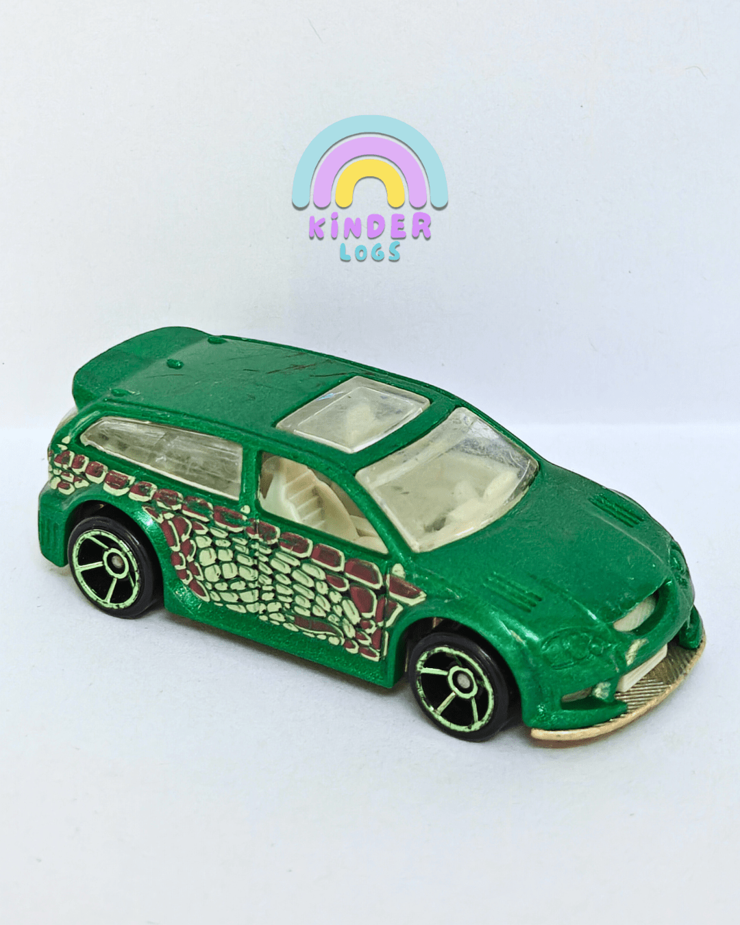 Hot Wheels Audacious - Green (Pre - Owned Car) - Kinder Logs