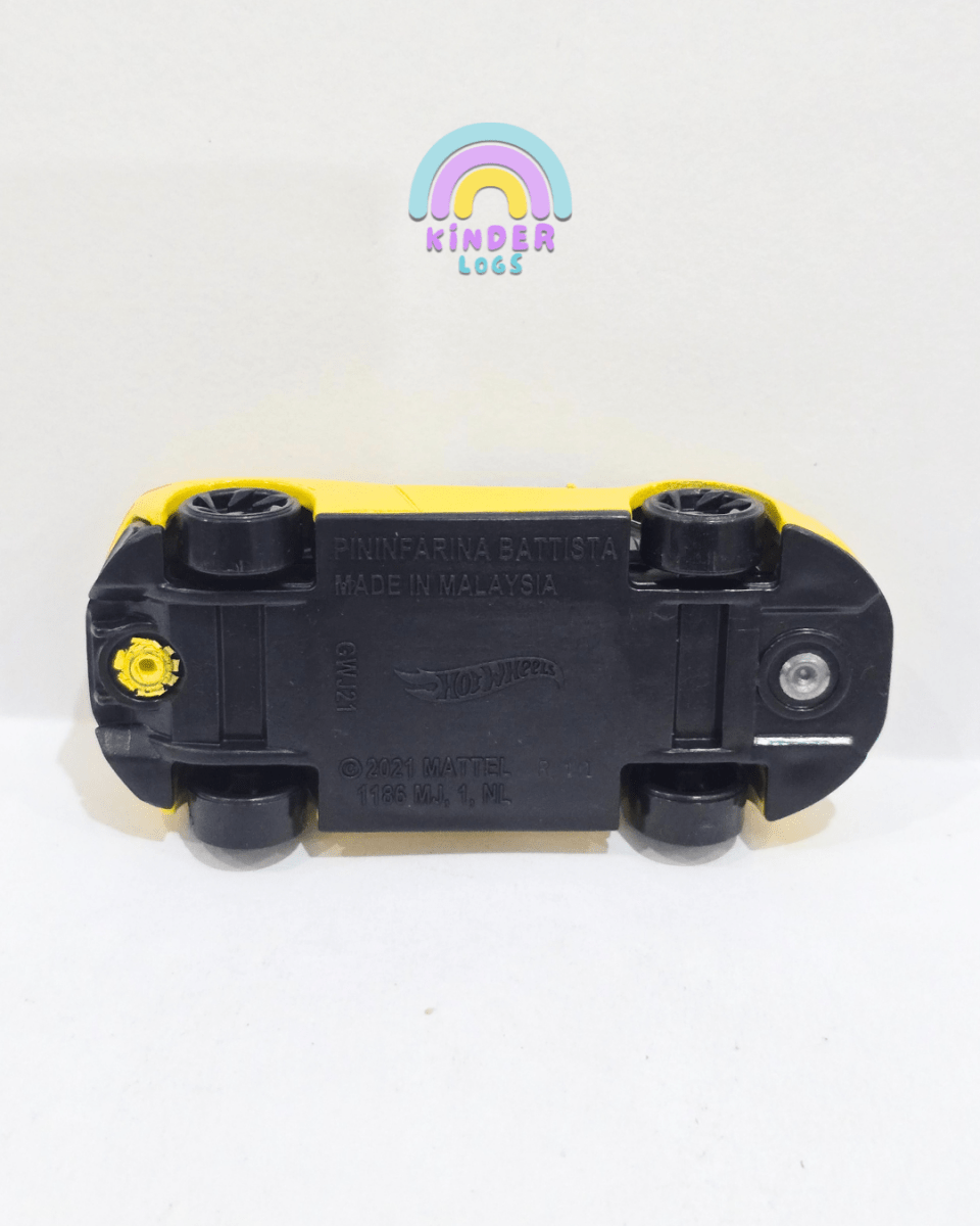Hot Wheels Automobili Pininfarina Battista - Yellow (Uncarded) - Kinder Logs