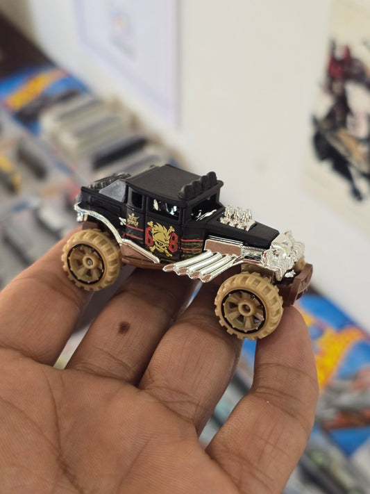 Hot Wheels Baja Bone Shaker (Uncarded) - Kinder Logs