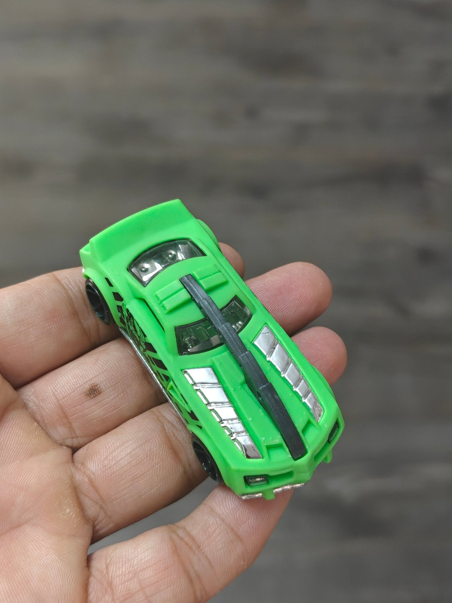 Hot Wheels Barbaric - Color Shifters (Uncarded) - Kinder Logs