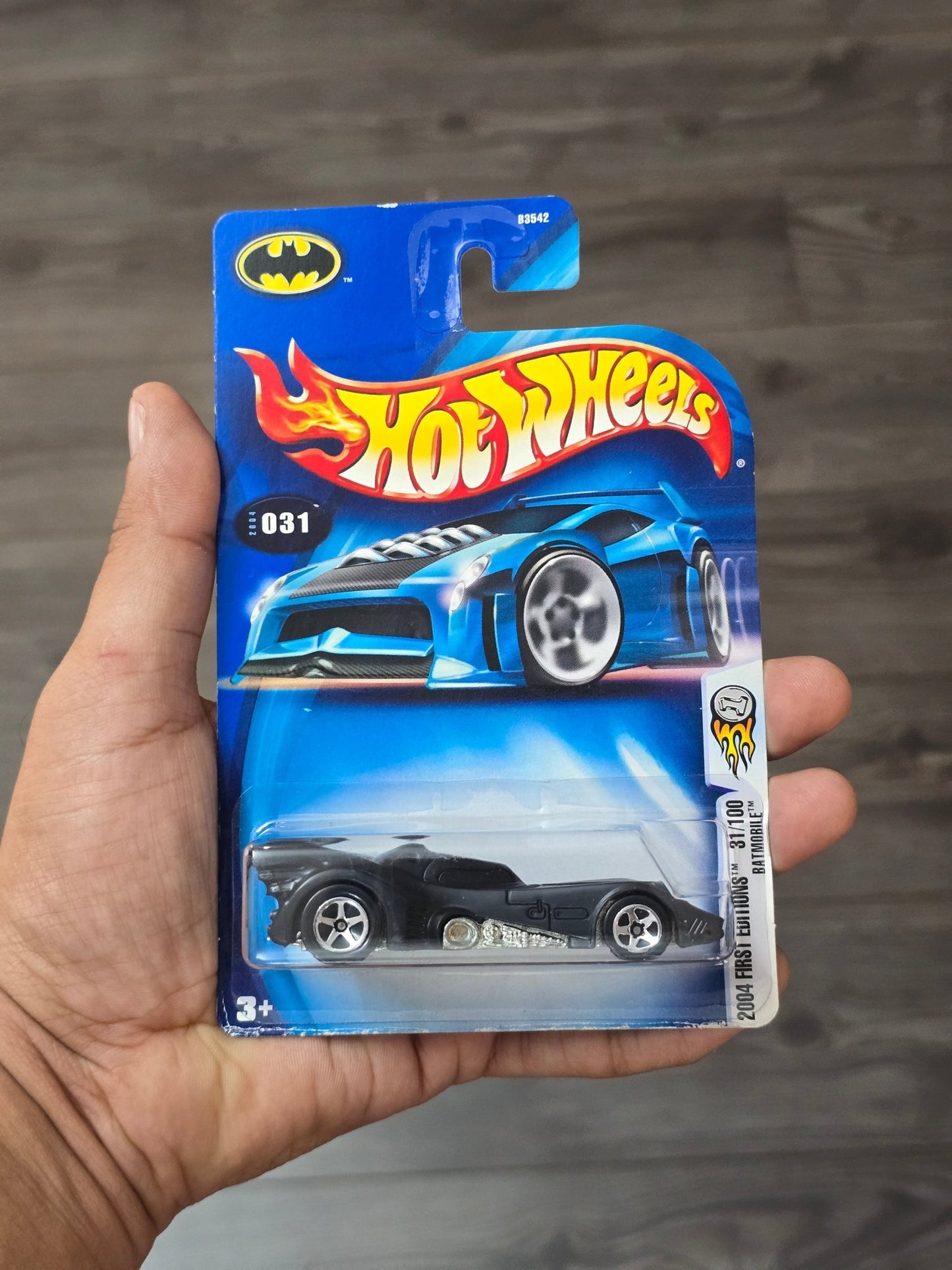 Hot Wheels Batman Batmobile - Collector No. 031 - Kinder Logs