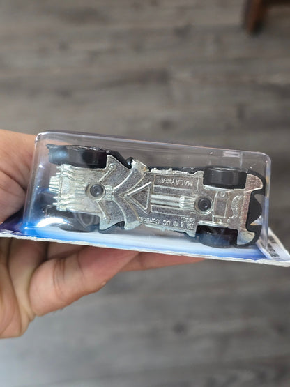 Hot Wheels Batman Batmobile - Collector No. 031 - Kinder Logs