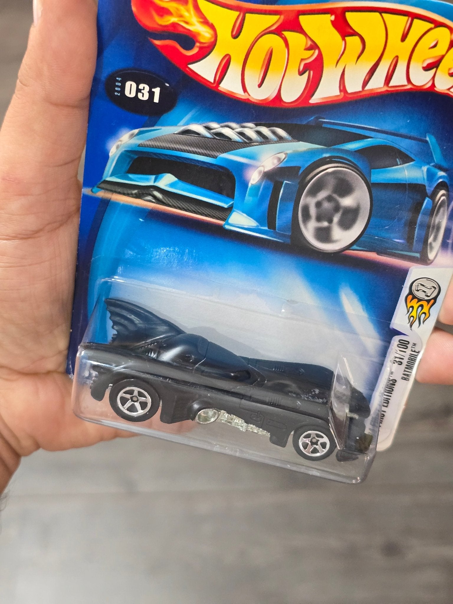 Hot Wheels Batman Batmobile - Collector No. 031 - Kinder Logs