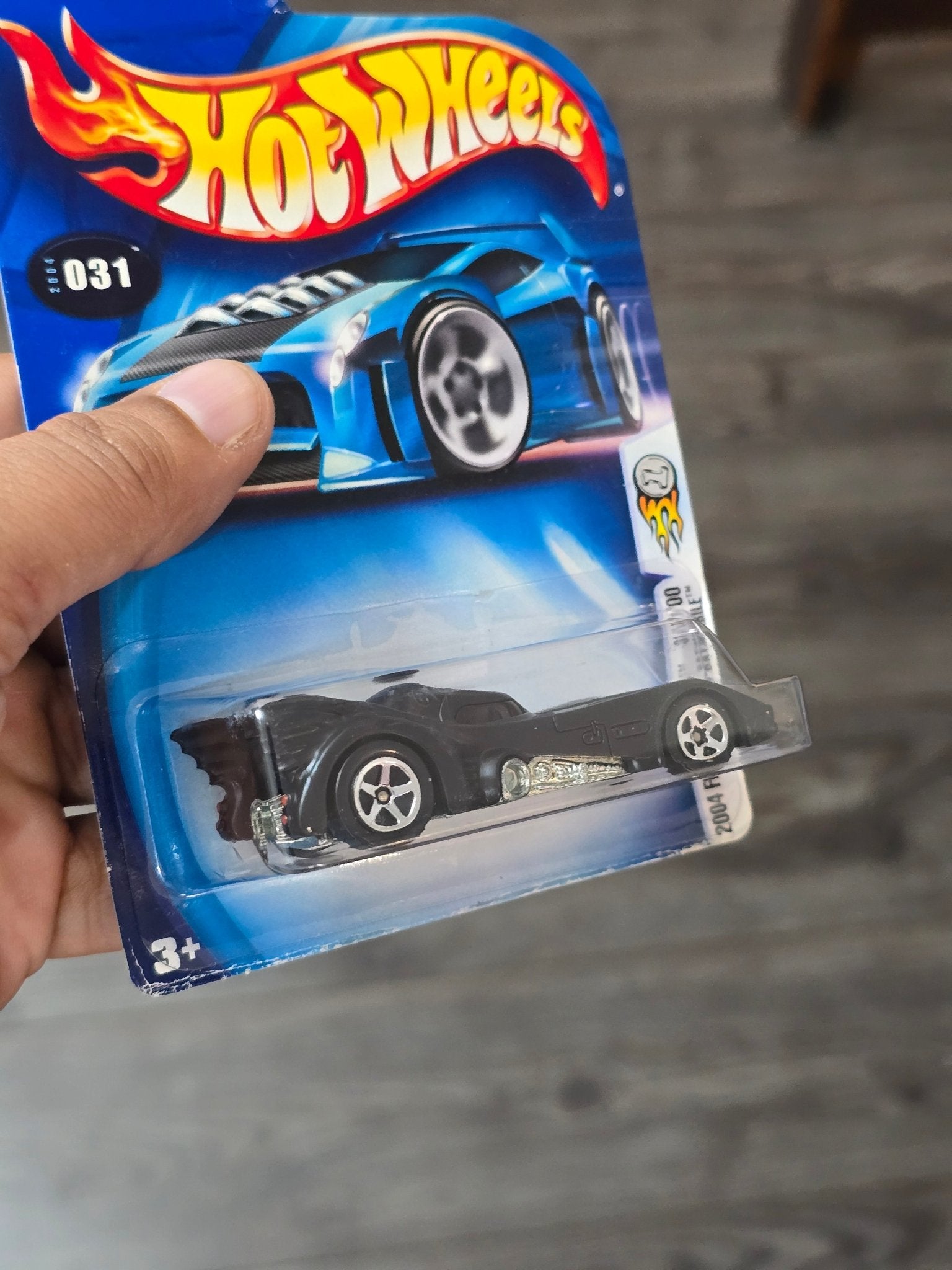 Hot Wheels Batman Batmobile - Collector No. 031 - Kinder Logs