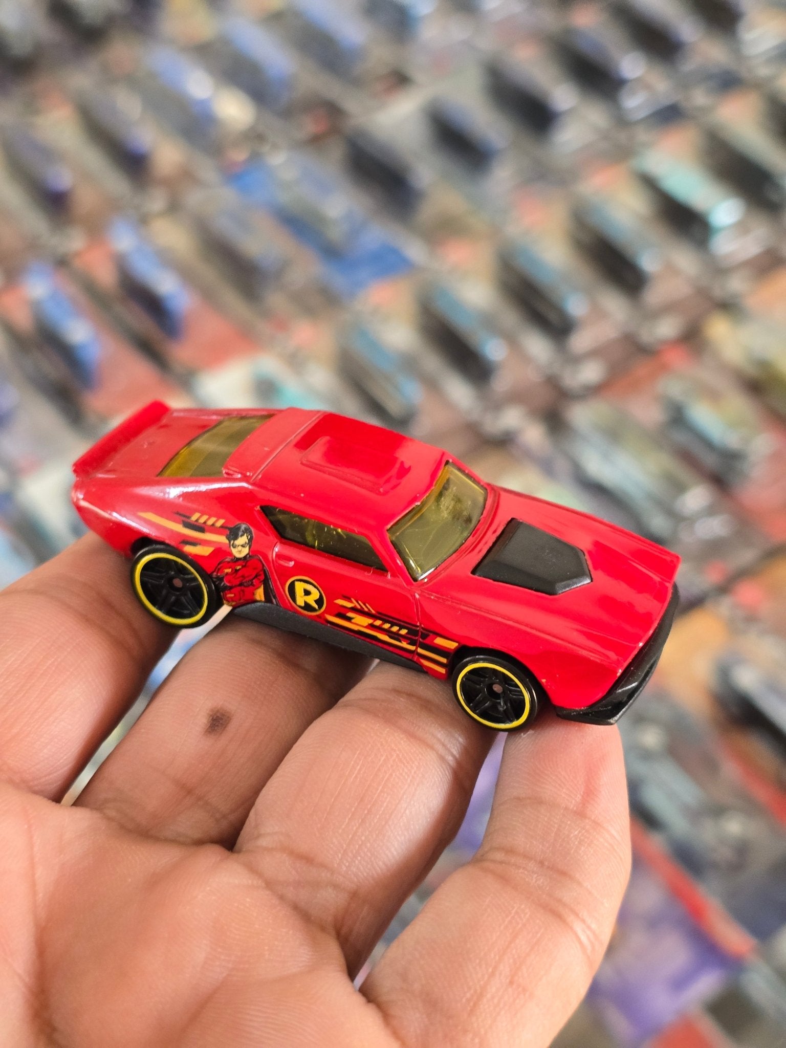 Hot Wheels Batman Series Robin Car (Uncarded) - Kinder Logs