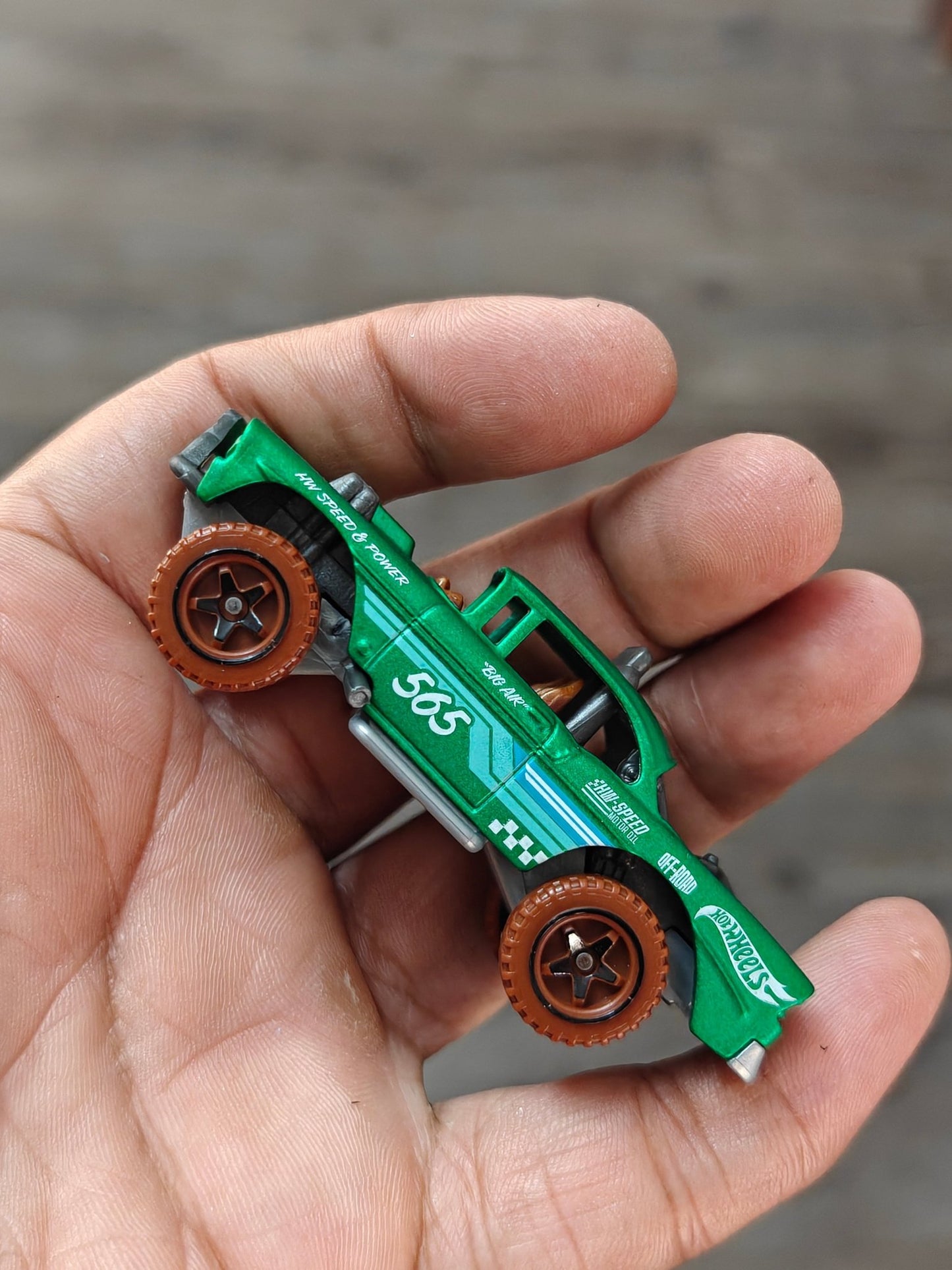 Hot Wheels Big-Air Bel Air - Green (Uncarded - New) - Kinder Logs