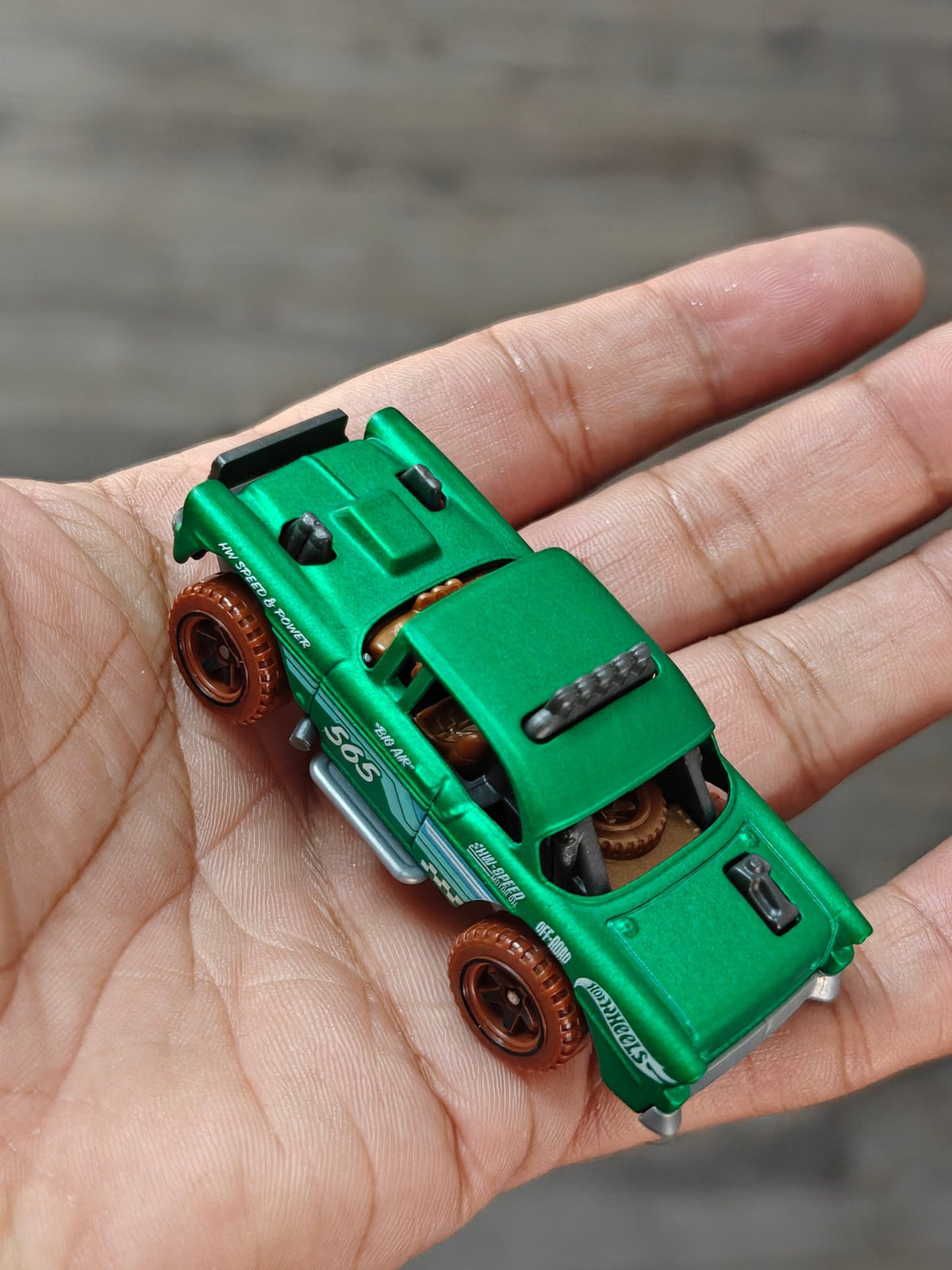 Hot Wheels Big-Air Bel Air - Green (Uncarded - New) - Kinder Logs