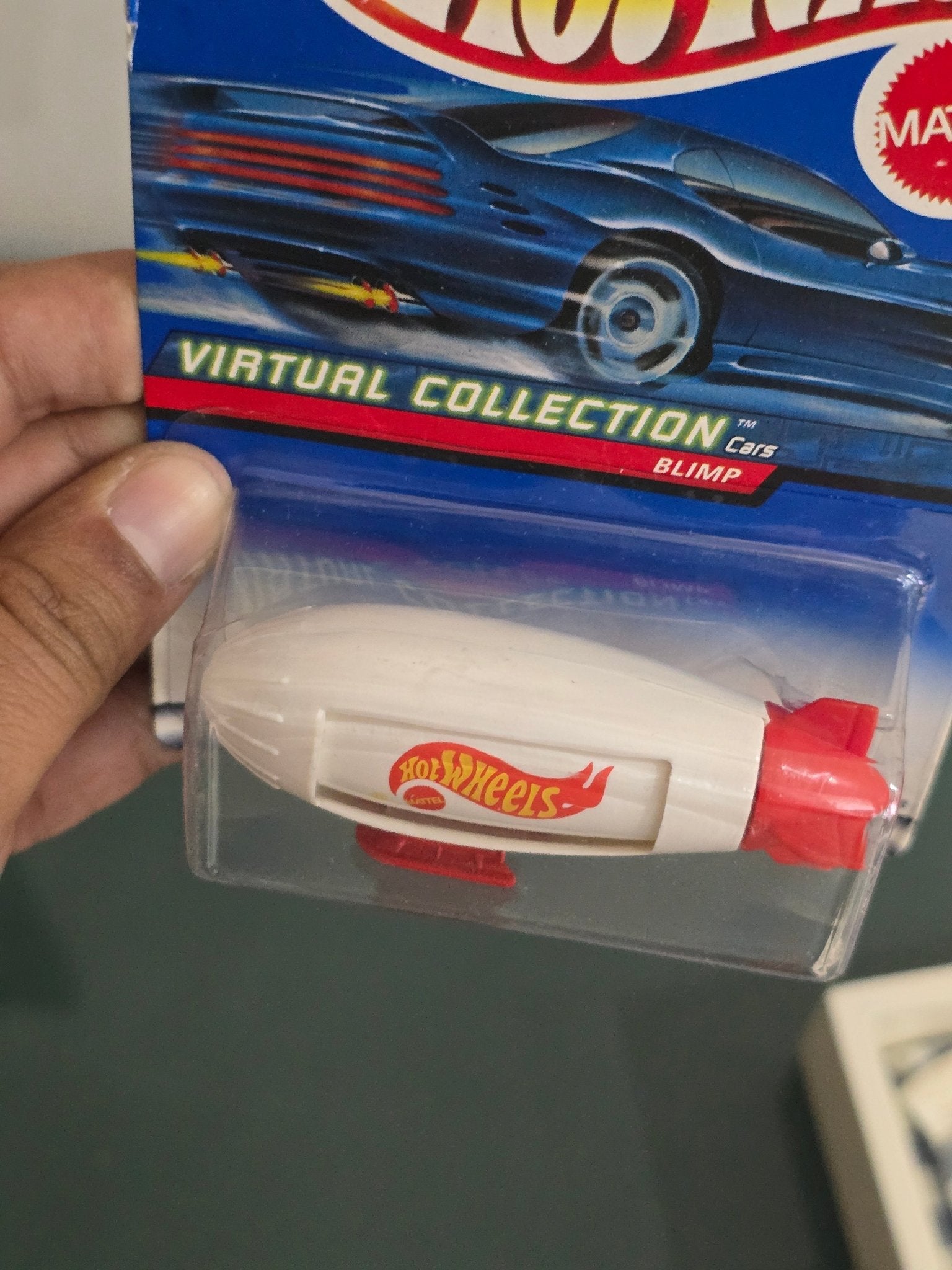 Hot Wheels Blimp - Virtual Collection Cars - Kinder Logs