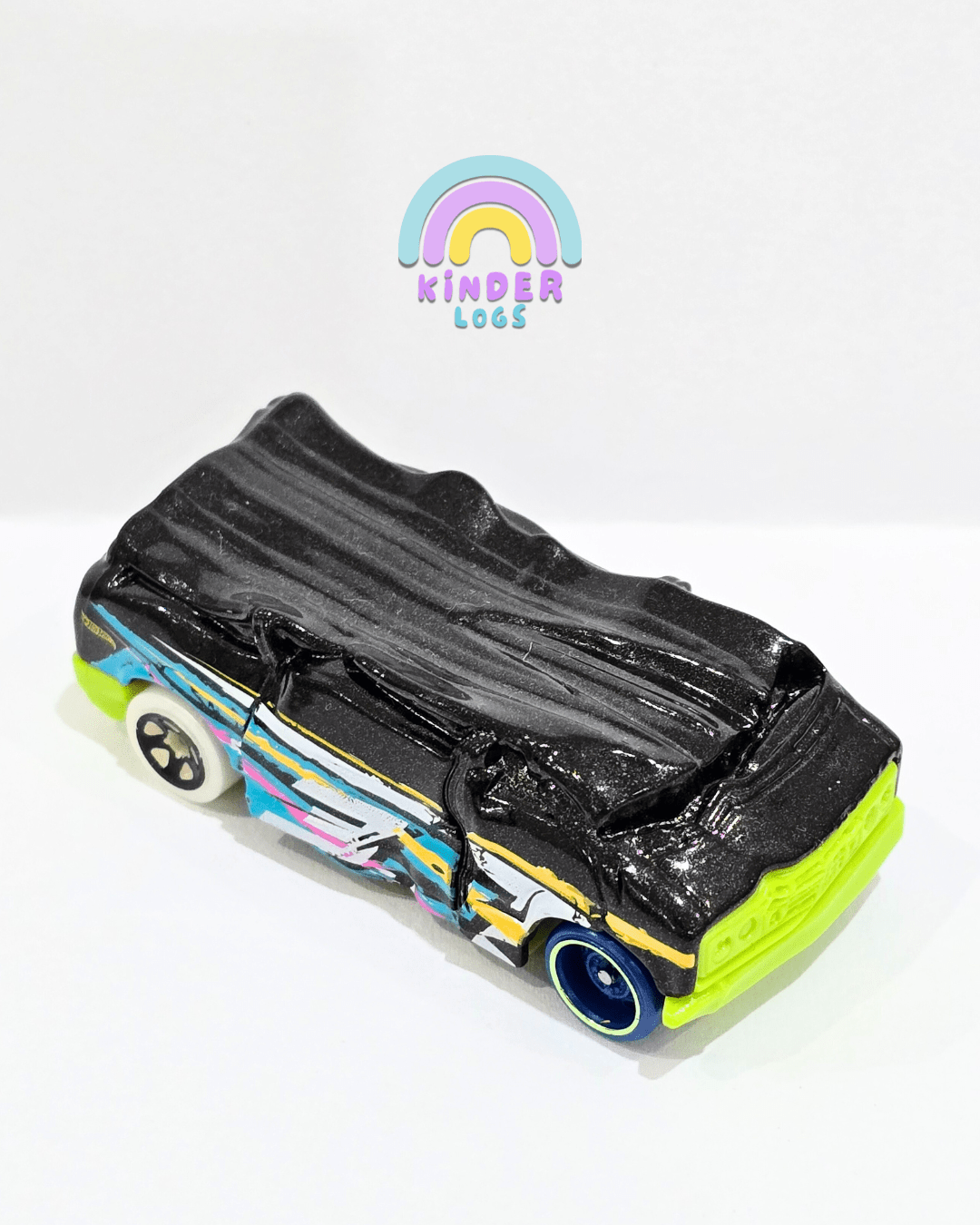 Hot Wheels Blind - Sided Crushed Van (Uncarded) - Kinder Logs