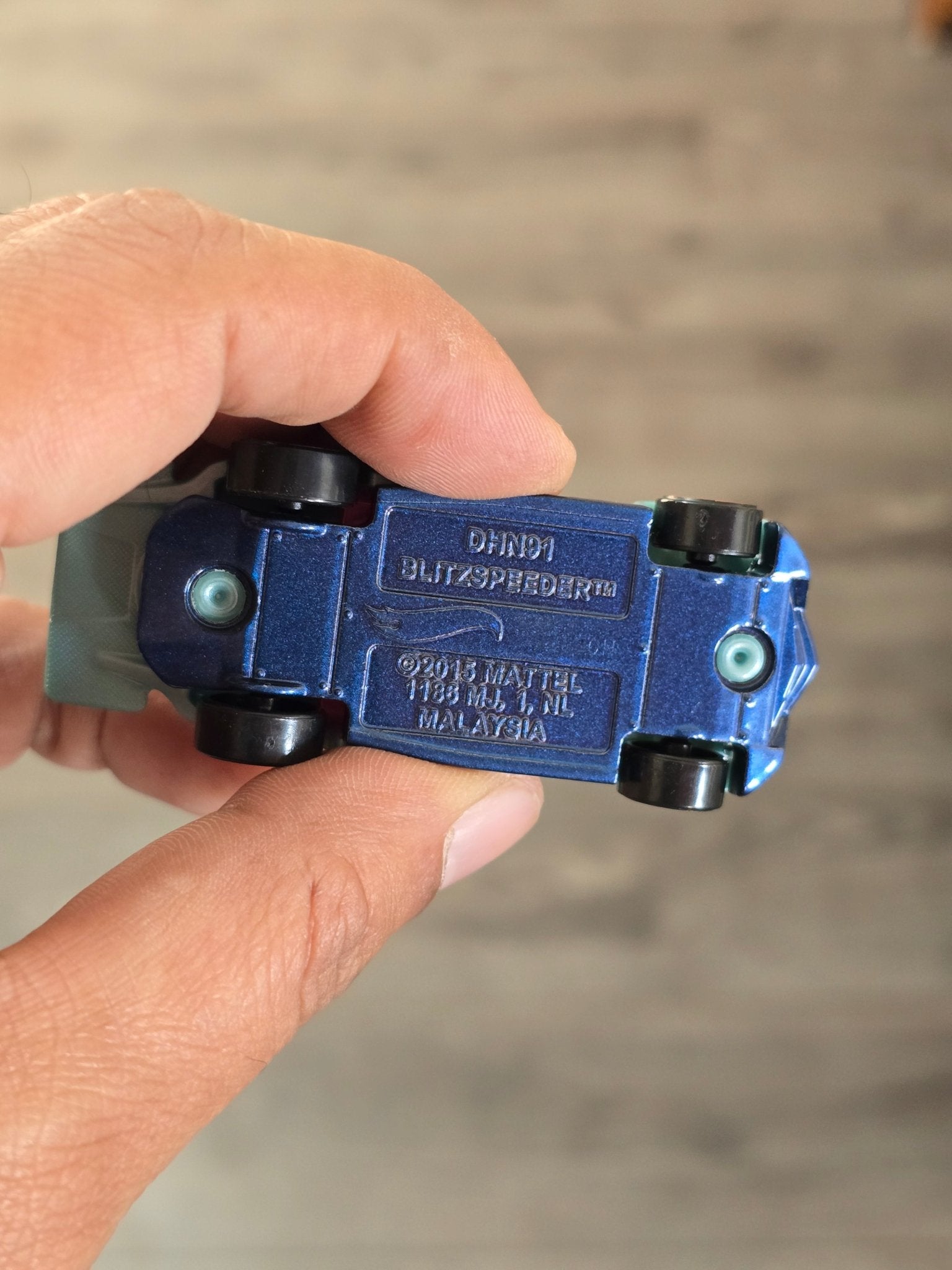 Hot Wheels Blitzspeeder 2026 (Uncarded - New) - Kinder Logs