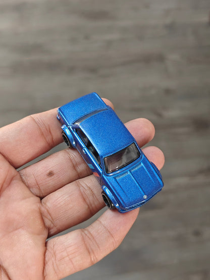 Hot Wheels BMW 2002 - Metallic Blue (Uncarded - New) - Kinder Logs