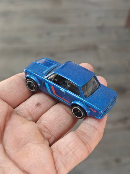 Hot Wheels BMW 2002 - Metallic Blue (Uncarded - New) - Kinder Logs