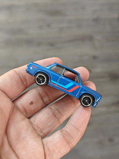 Hot Wheels BMW 2002 - Metallic Blue (Uncarded - New) - Kinder Logs
