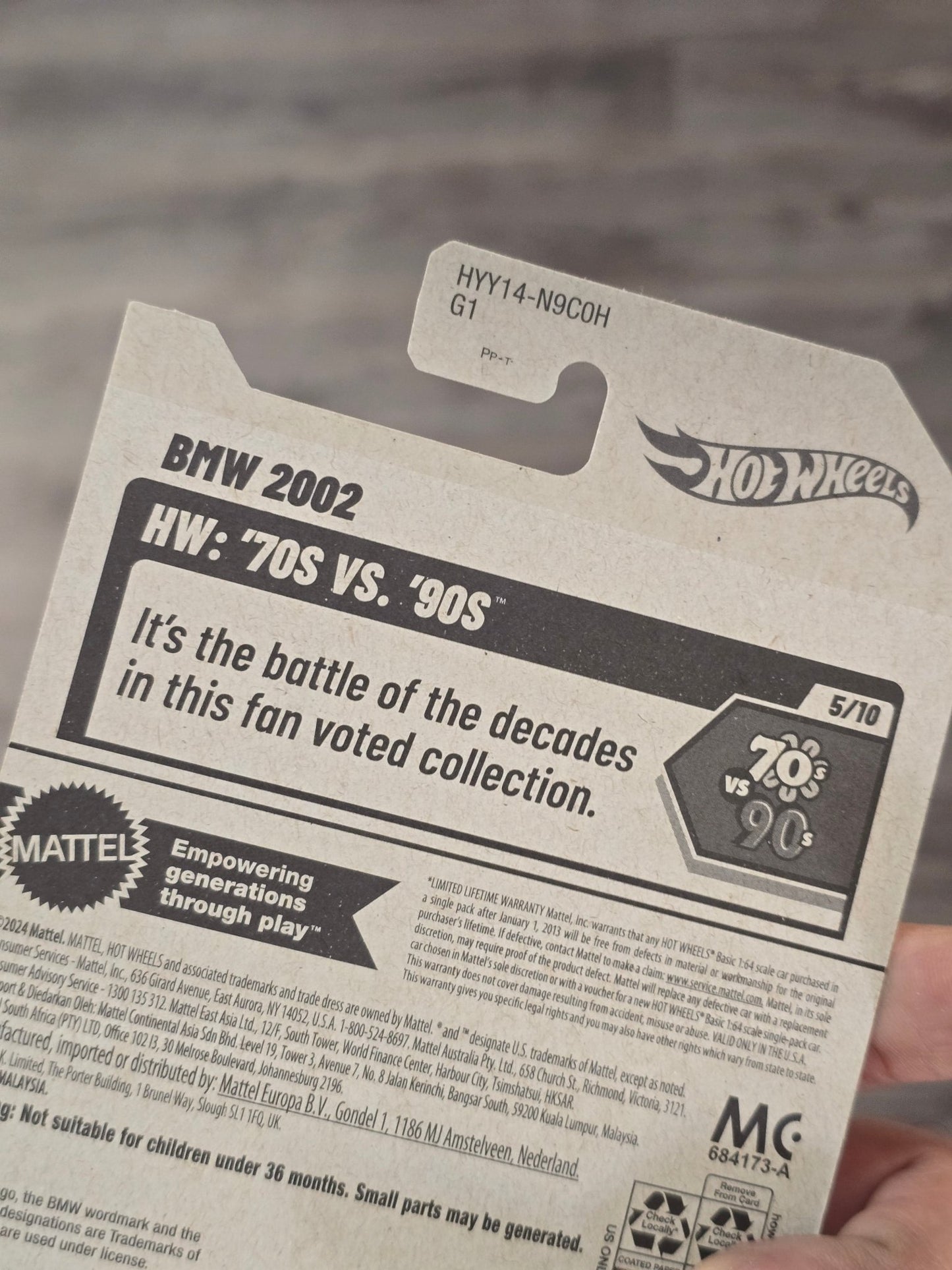 Hot Wheels BMW 2002 - ZAMAC 005 (2025) - Kinder Logs