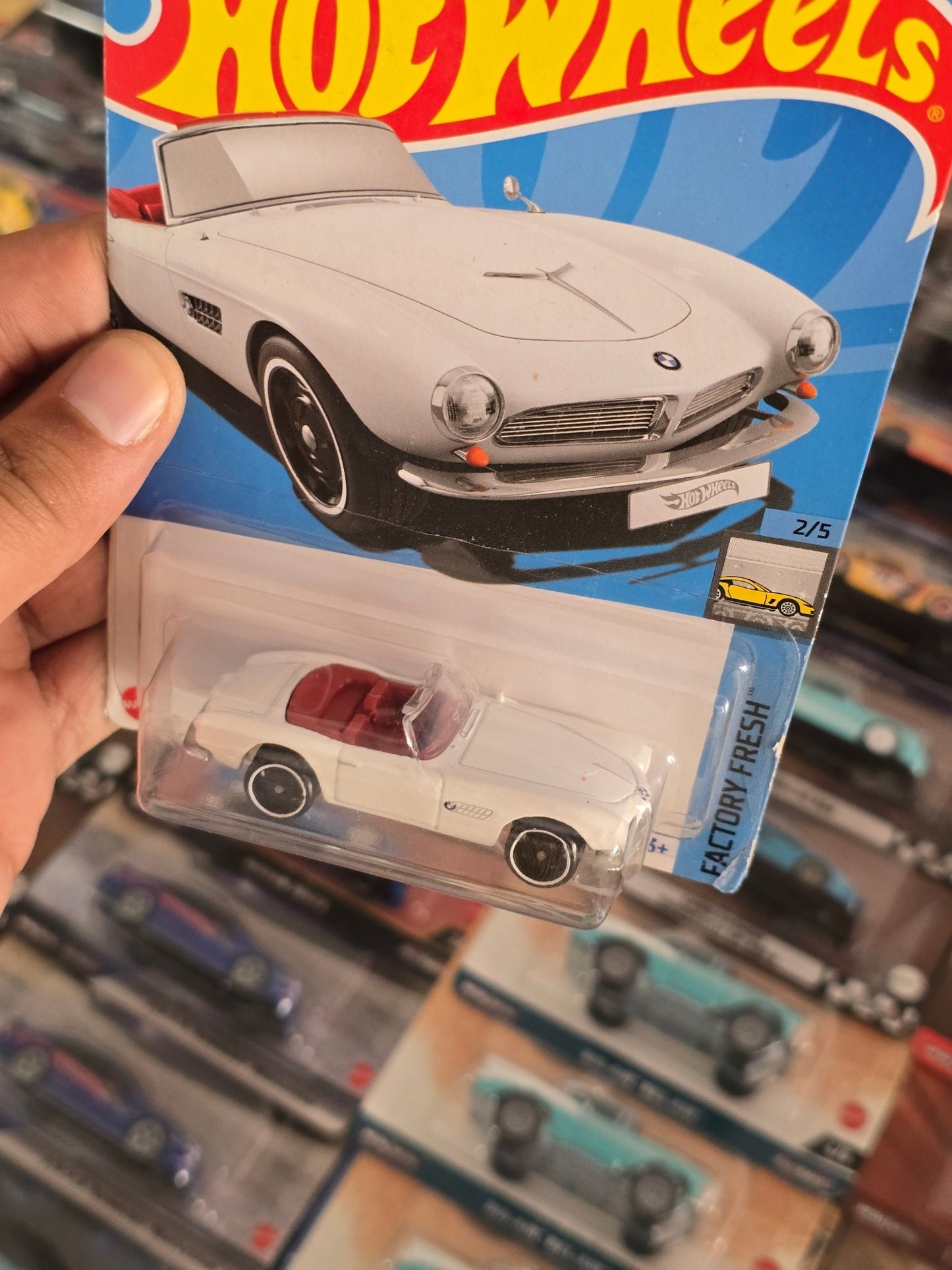 Hot Wheels BMW 507 (White) - Uncarded (Imported) - Kinder Logs