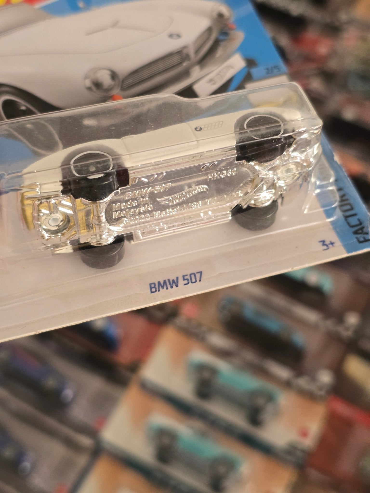 Hot Wheels BMW 507 (White) - Uncarded (Imported) - Kinder Logs