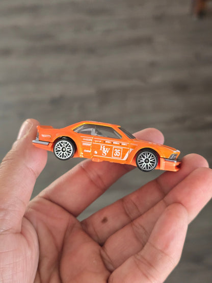 Hot Wheels BMW 635 CSi - Orange (Uncarded - New) - Kinder Logs