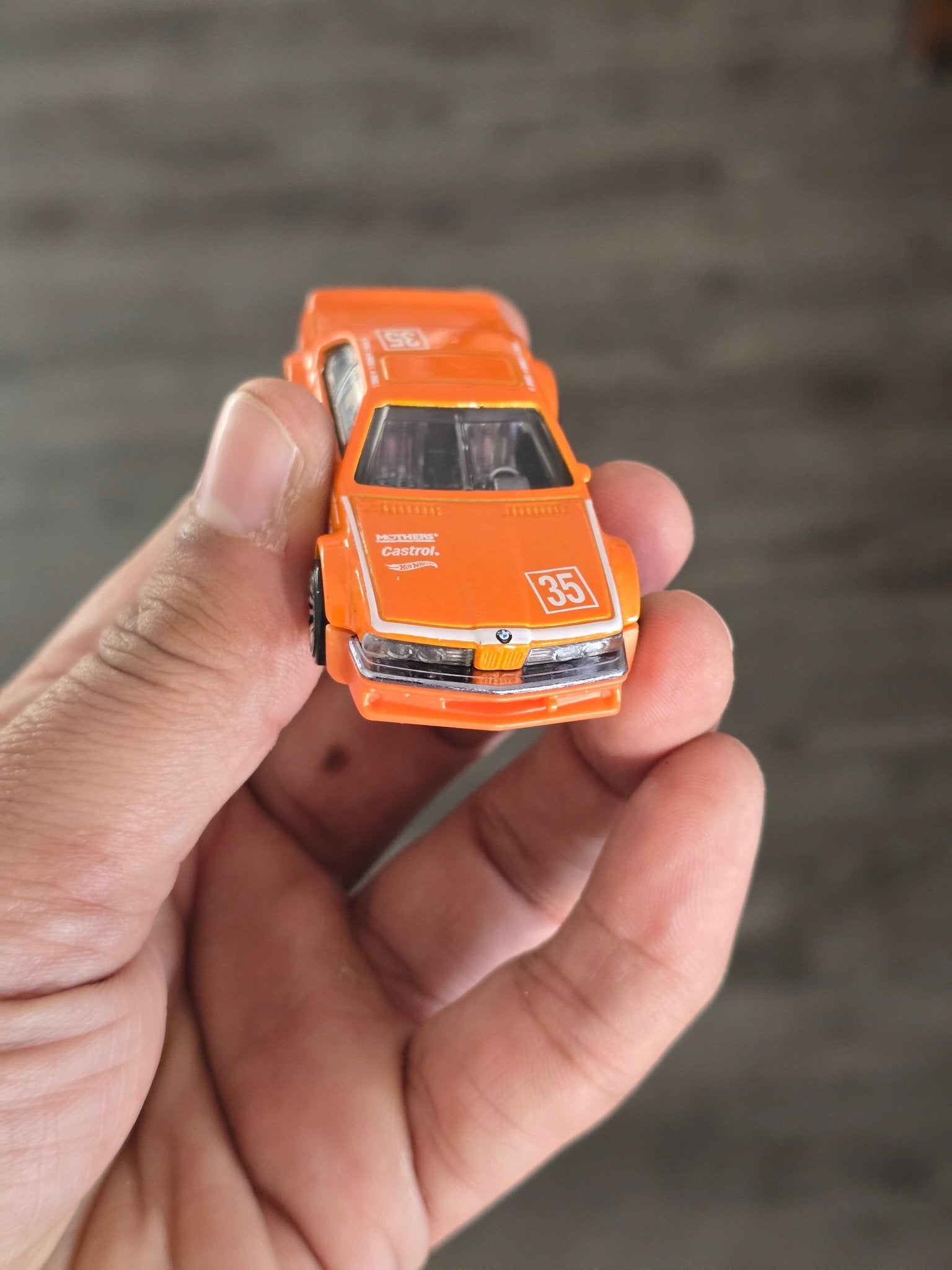 Hot Wheels BMW 635 CSi - Orange (Uncarded - New) - Kinder Logs