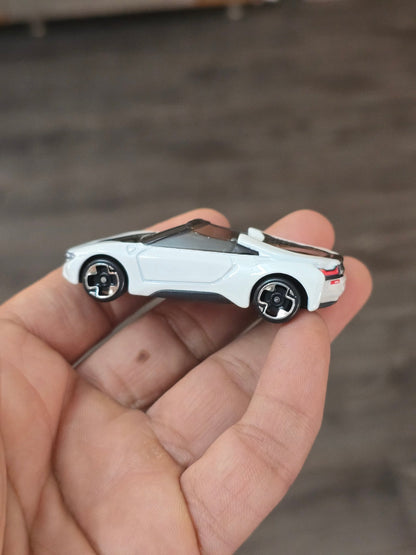 Hot Wheels BMW i8 Roadster - Hybrid Speed (Uncarded - New) - Kinder Logs