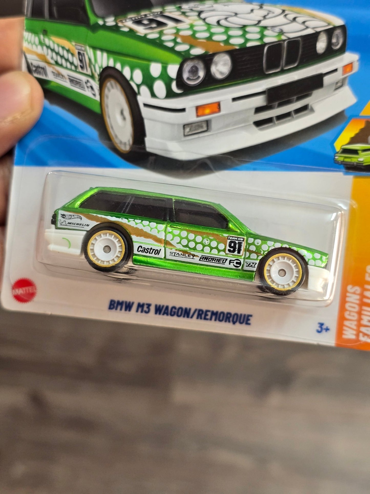 Hot Wheels BMW M3 Wagon Super Treasure Hunt (STH) - Kinder Logs