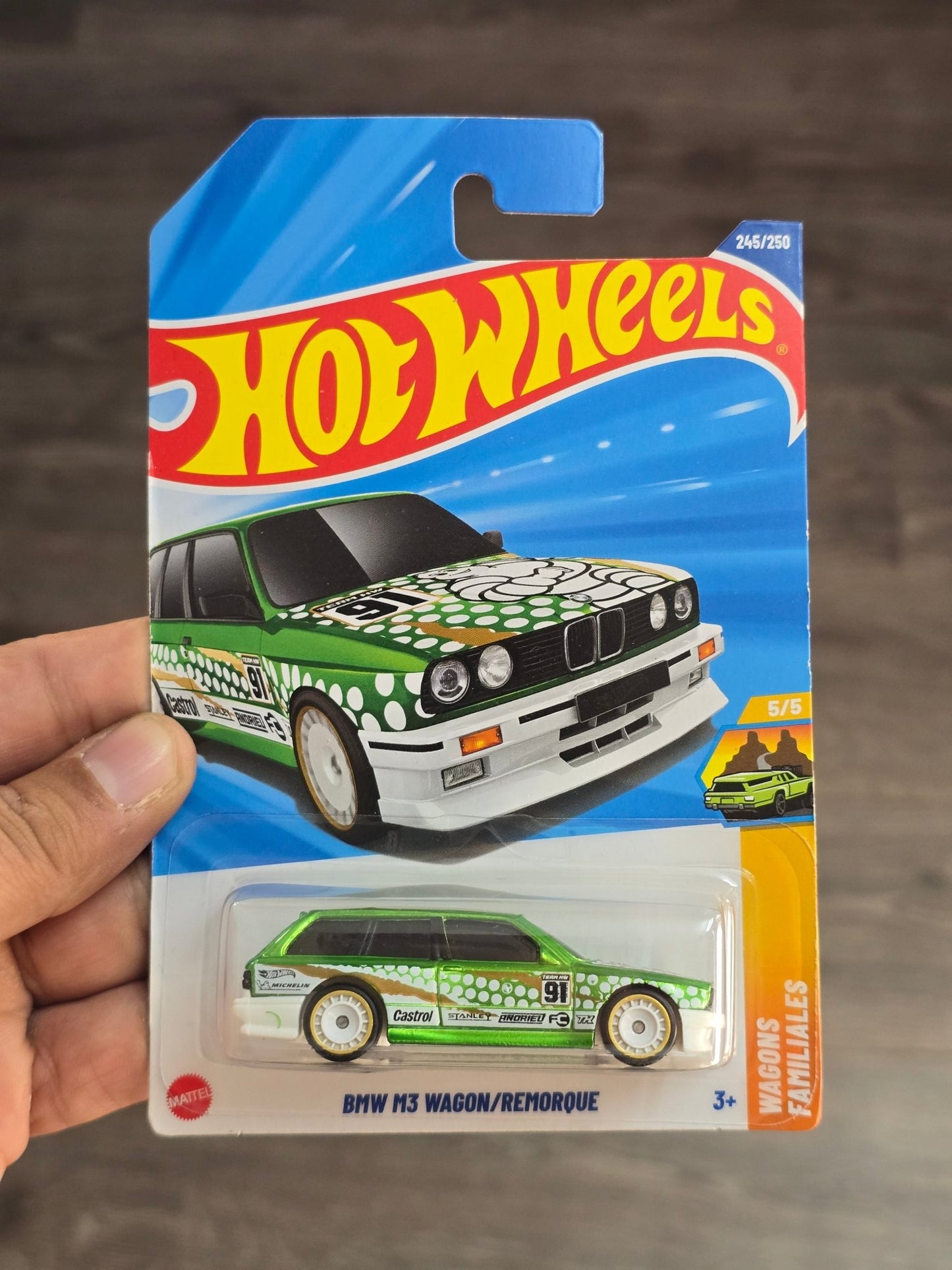 Hot Wheels BMW M3 Wagon Super Treasure Hunt (STH) - Kinder Logs