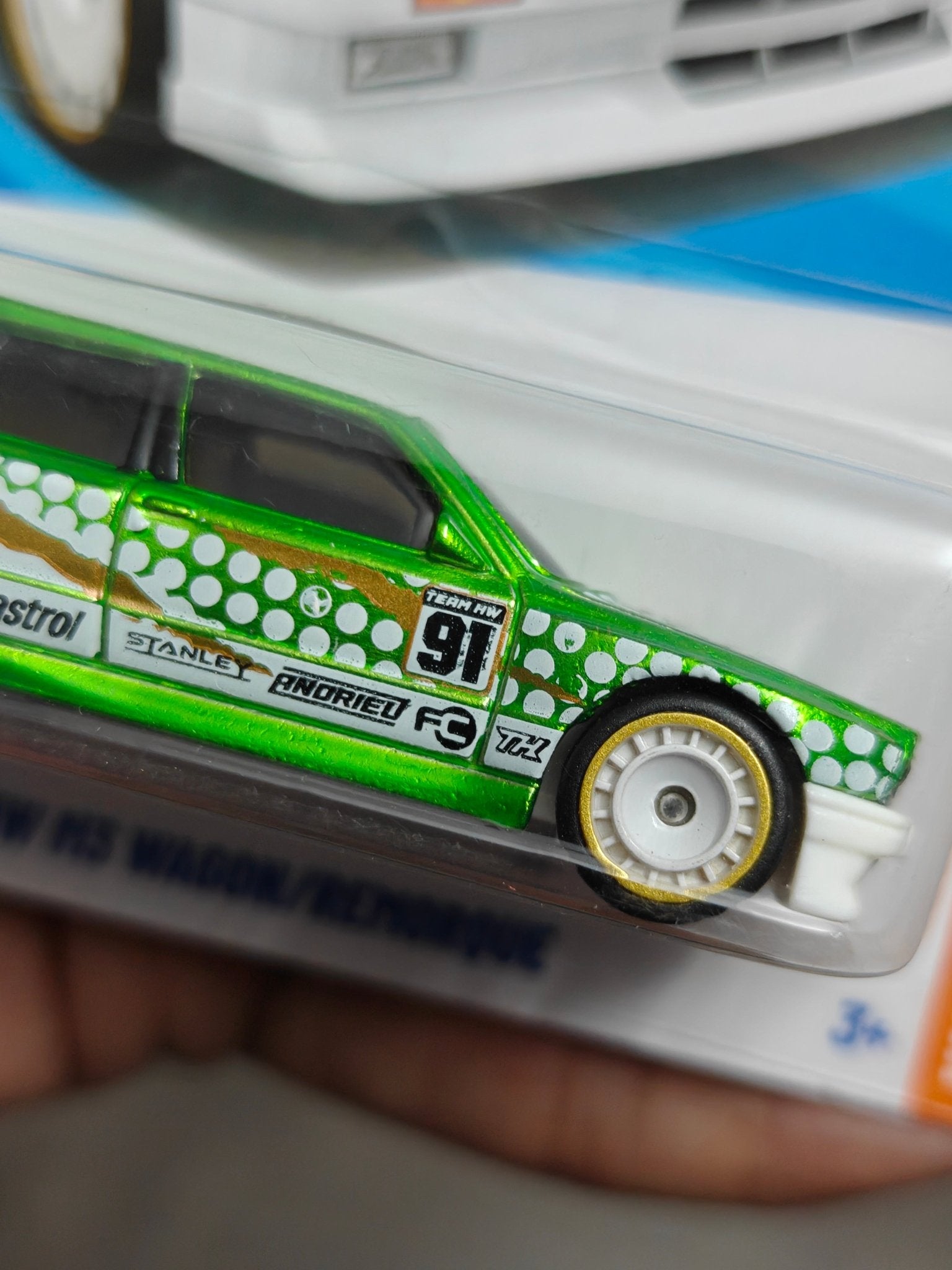 Hot Wheels BMW M3 Wagon Super Treasure Hunt (STH) - Kinder Logs