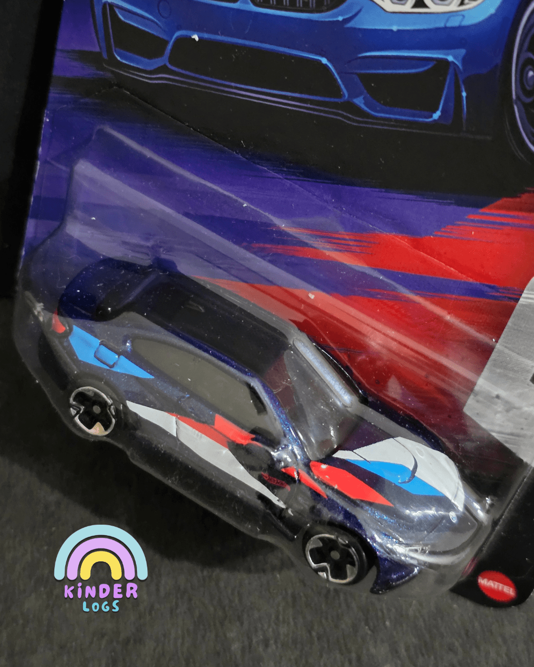 Hot Wheels BMW M4 - Silver Series (Imported) - Kinder Logs