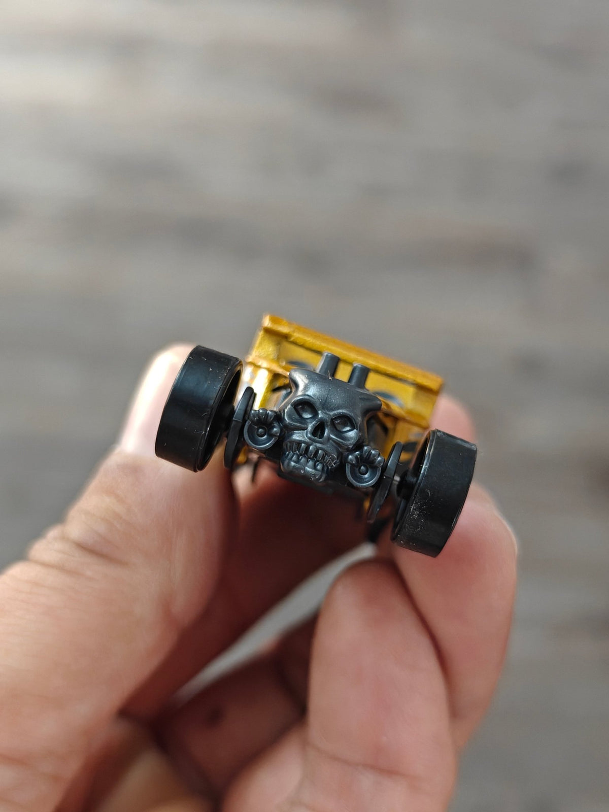 Hot Wheels Bone Shaker - Gold (Uncarded - New) - Kinder Logs