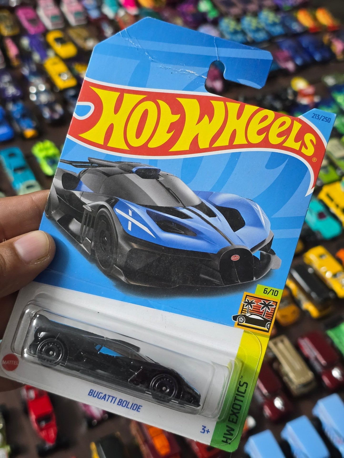 Hot Wheels Bugatti Bolide - Blue (Creased Card - Imported) - Kinder Logs
