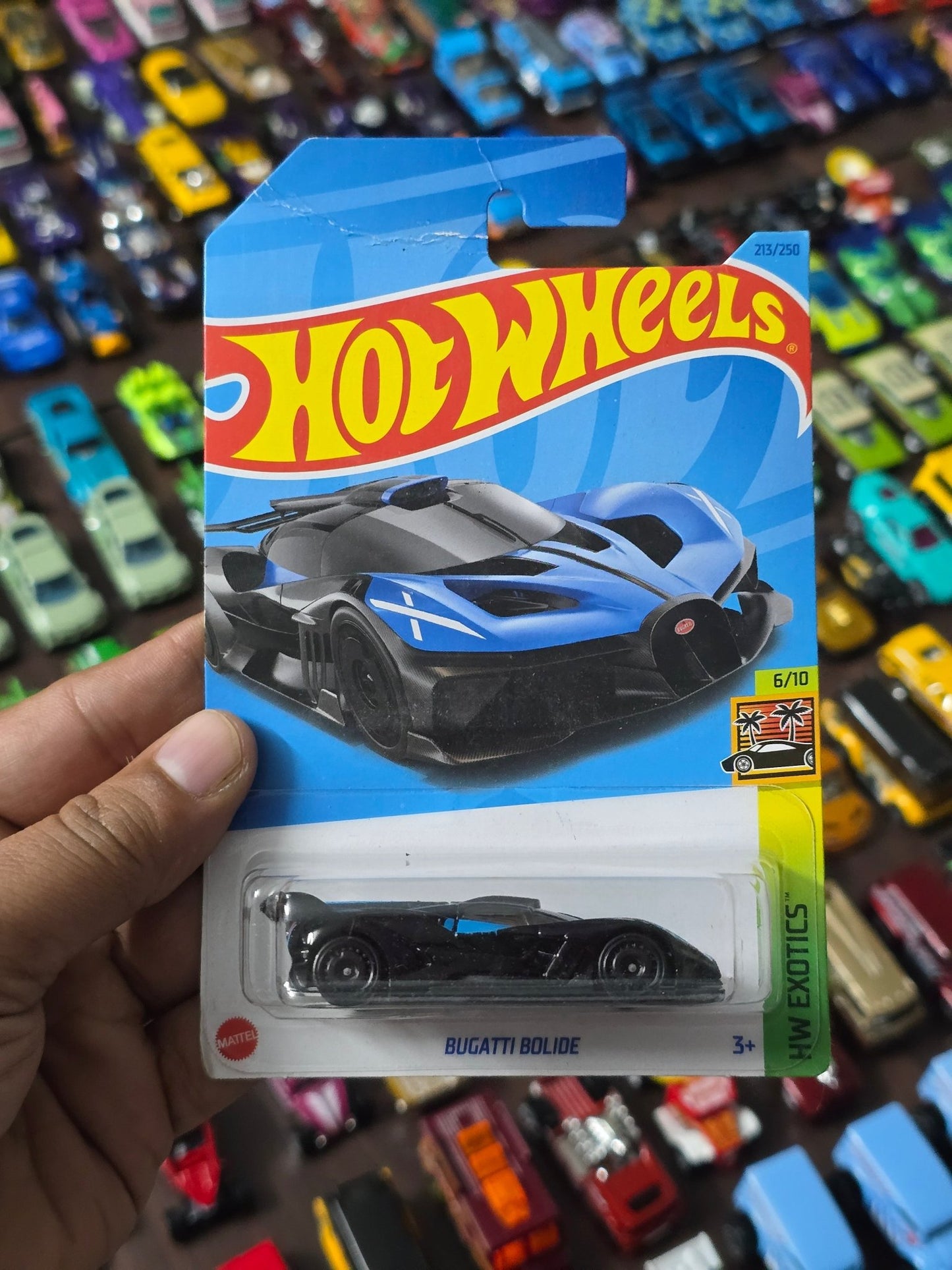 Hot Wheels Bugatti Bolide - Blue (Creased Card - Imported) - Kinder Logs
