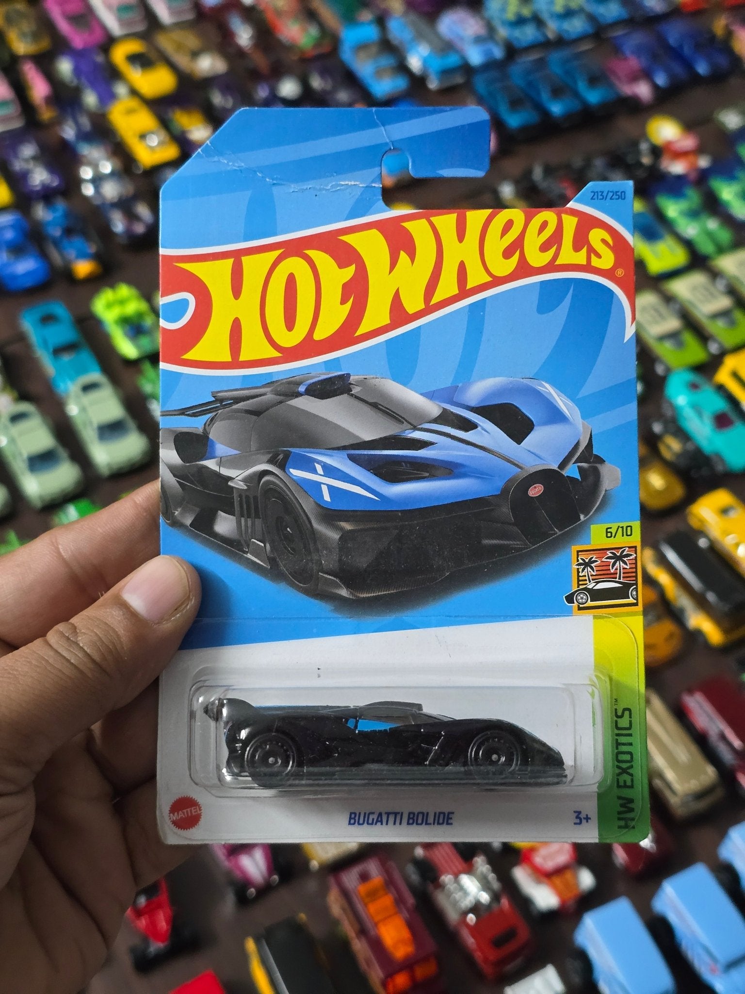 Hot Wheels Bugatti Bolide - Blue (Creased Card - Imported) - Kinder Logs