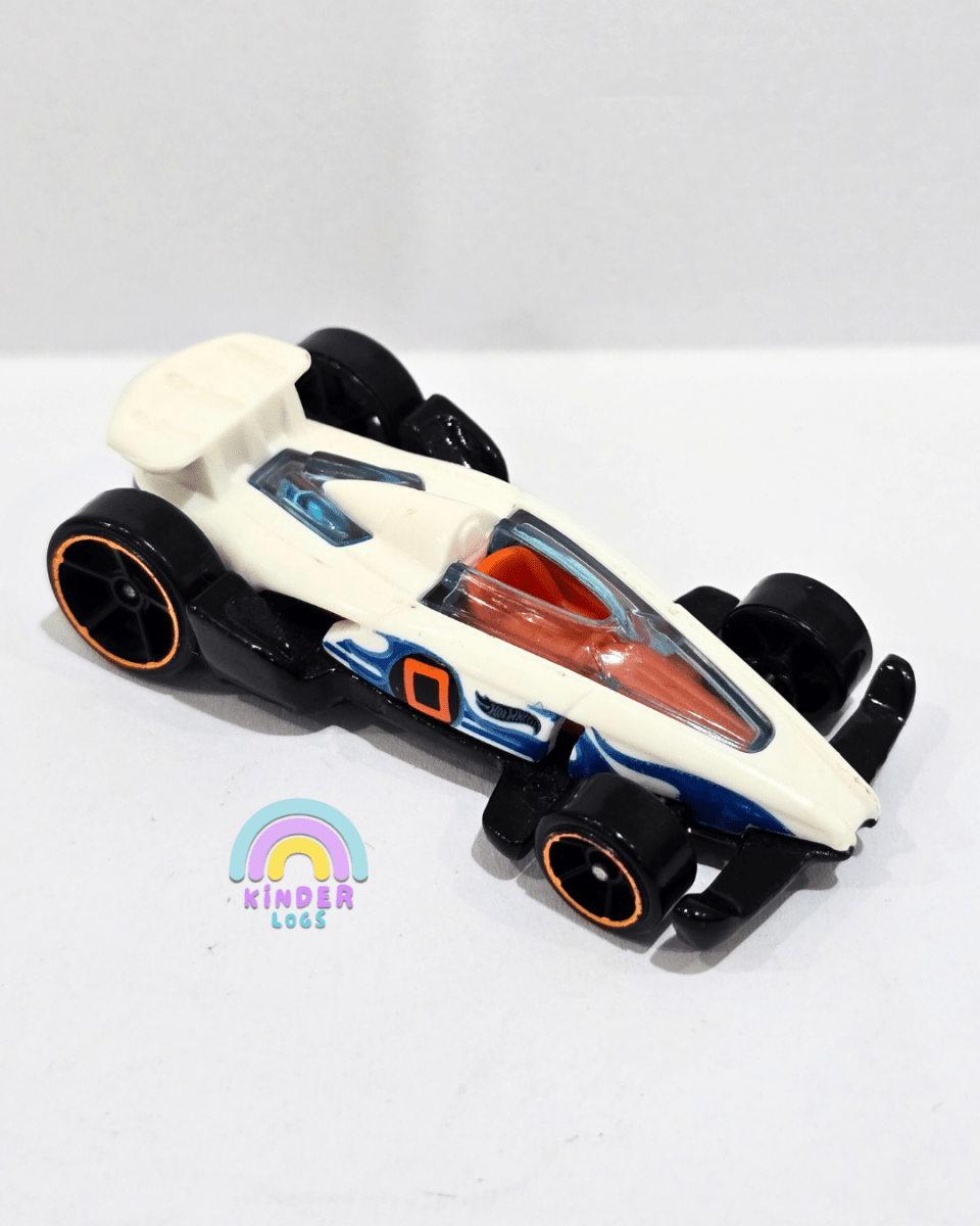 Hot Wheels Carbide - White (Uncarded) - Kinder Logs