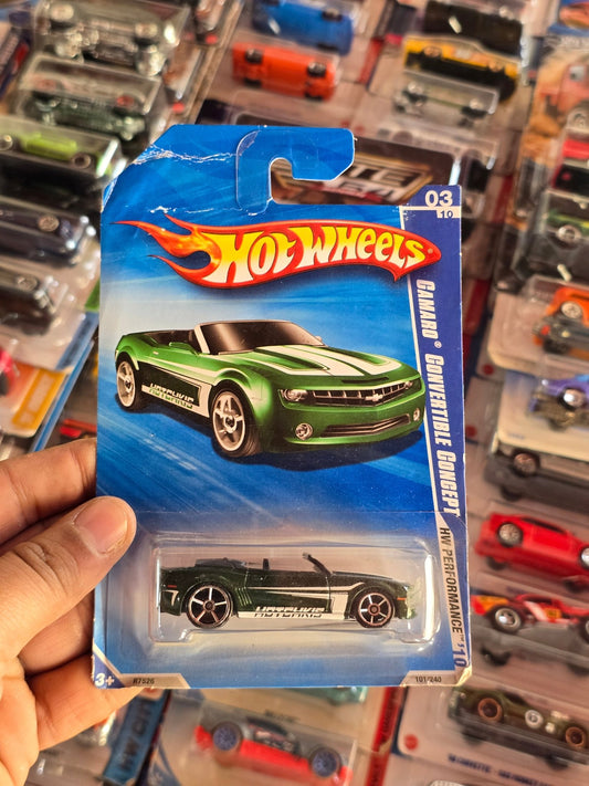 Hot Wheels Chevrolet Camaro Convertible Concept (2009 Card) - Kinder Logs